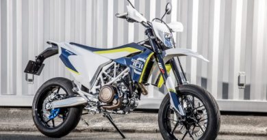 Husqvarna 701 SUPERMOTO DESIGNER’S SELECTION